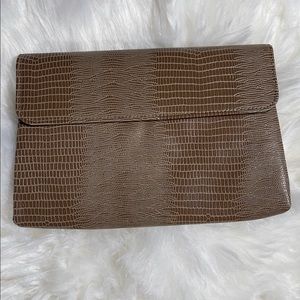FAUX LEATHER CLUTCH